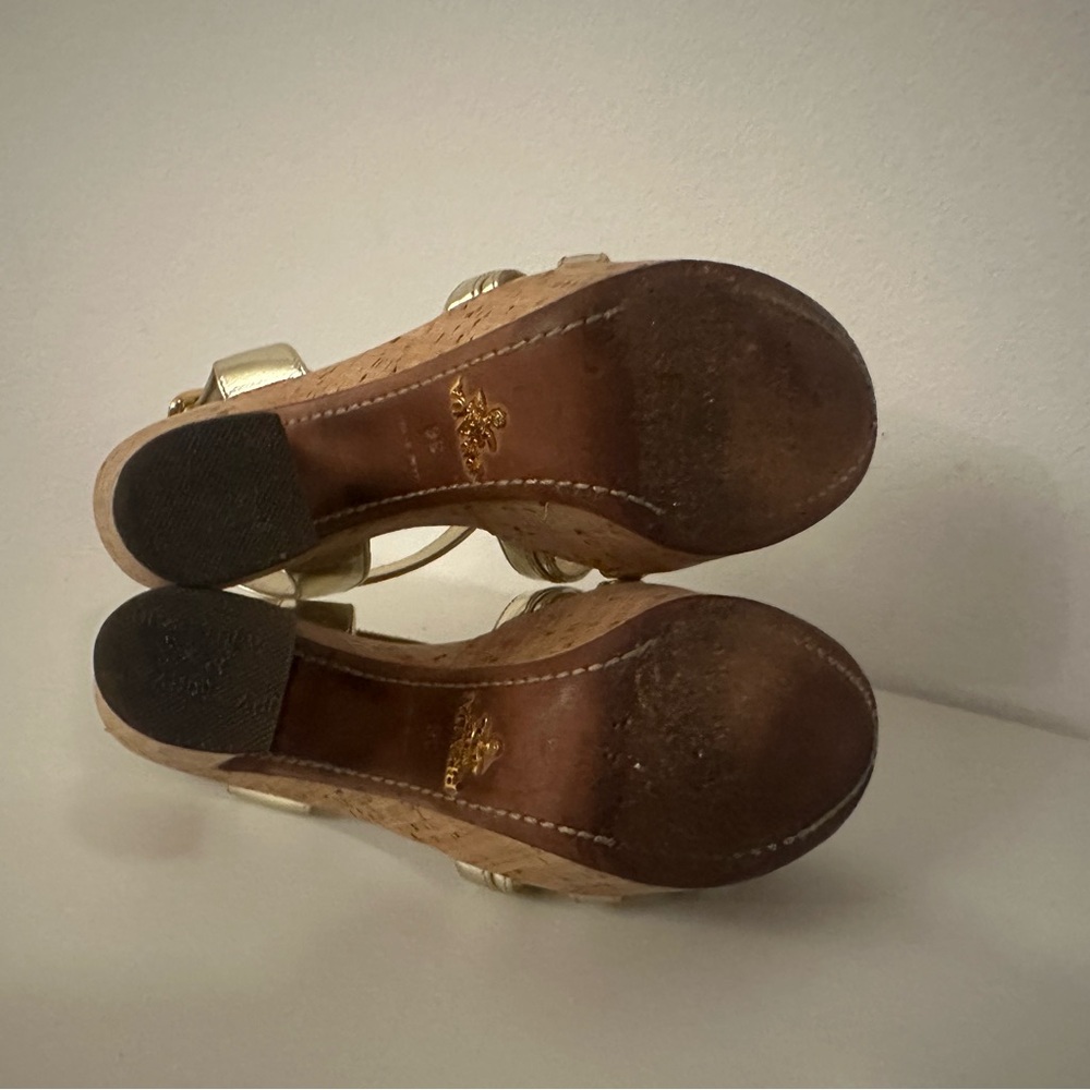 Prada Gold Platform Sandals with Strappy Design - Picture 3 of 4